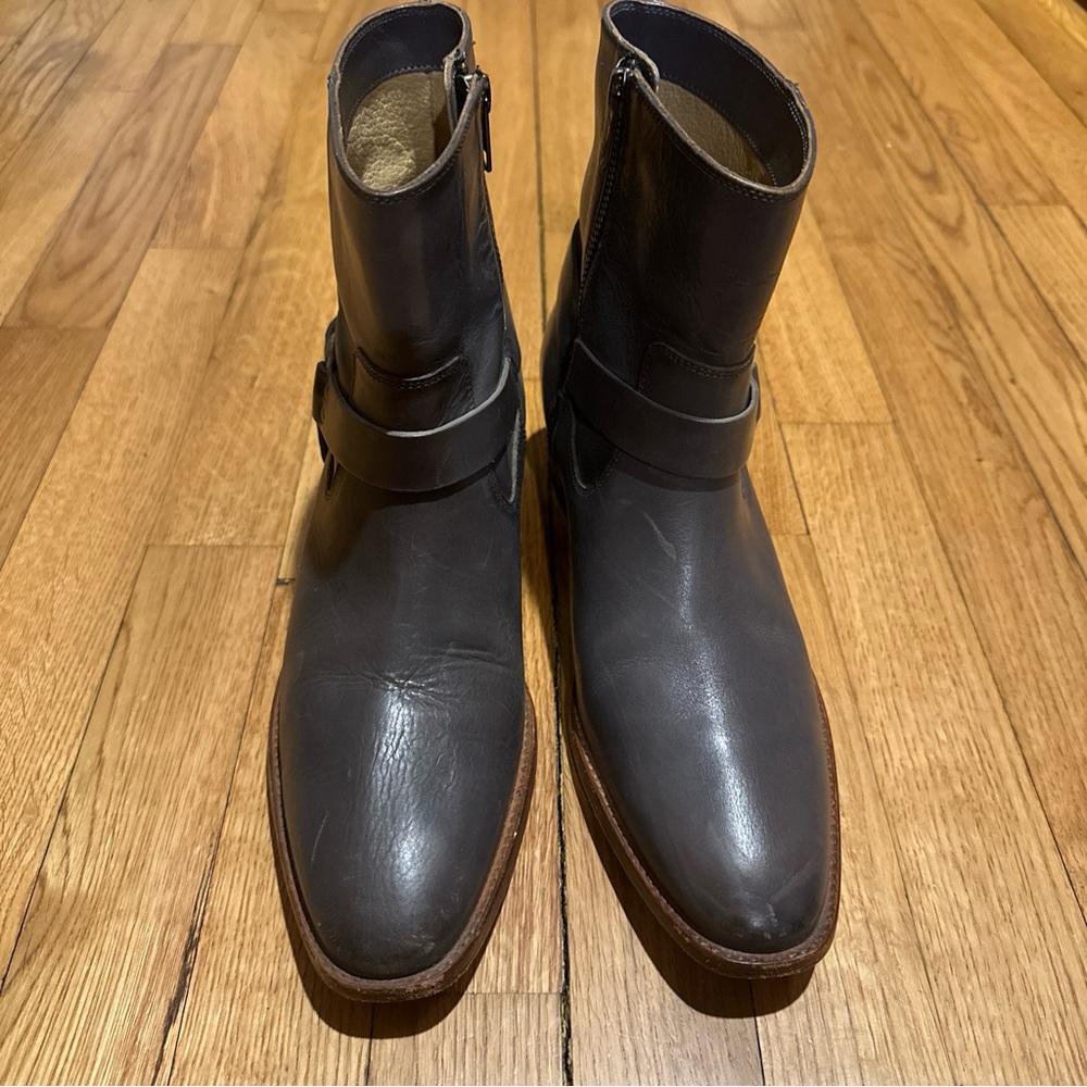 Frye grey ankle cowboy boots worn 2x. Size 9.5